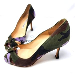 Manolo Blahnik Camouflage Satin Pumps 35.5